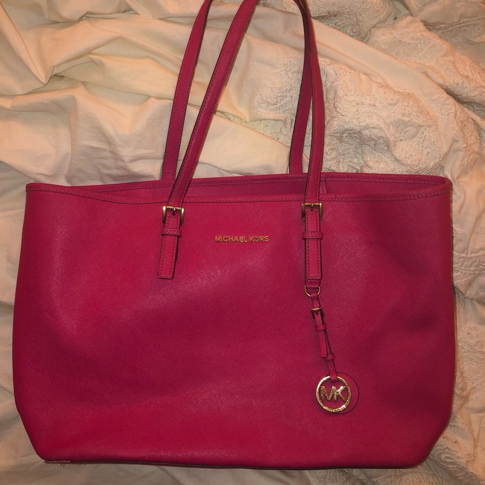 Hot Pink Michael Kors Jet Set Tote